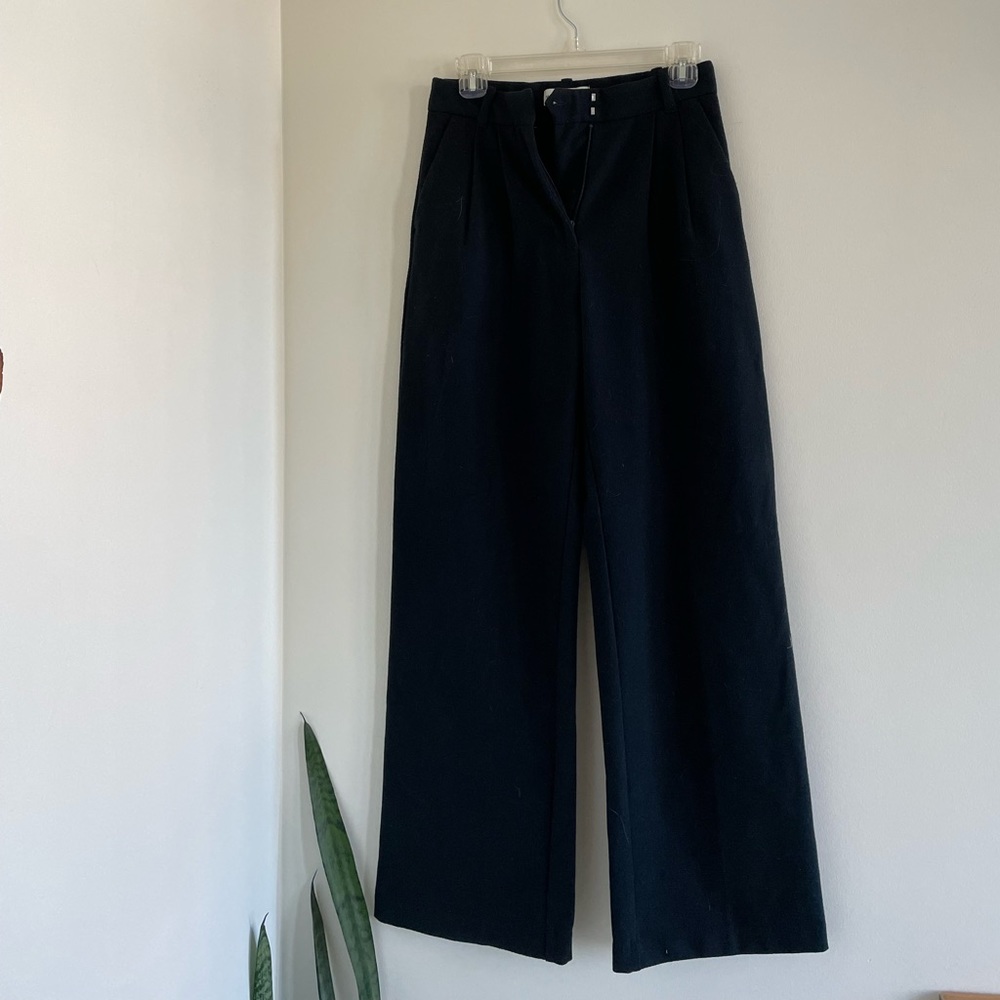 Abercrombie Tailored Brushed Suiting Wide Leg Pants in ‘Black’